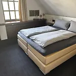 Torhaus Hotel *