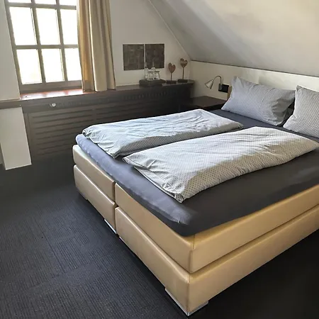 Torhaus Hotel *